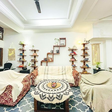 Atharva'S Homestay By Goaround Homes - Nehru Enclave Metro, South Delhi New Delhi Extérieur photo
