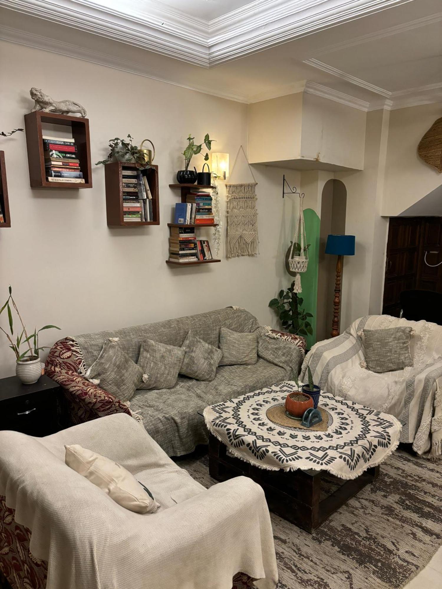 Atharva'S Homestay By Goaround Homes - Nehru Enclave Metro, South Delhi New Delhi Extérieur photo