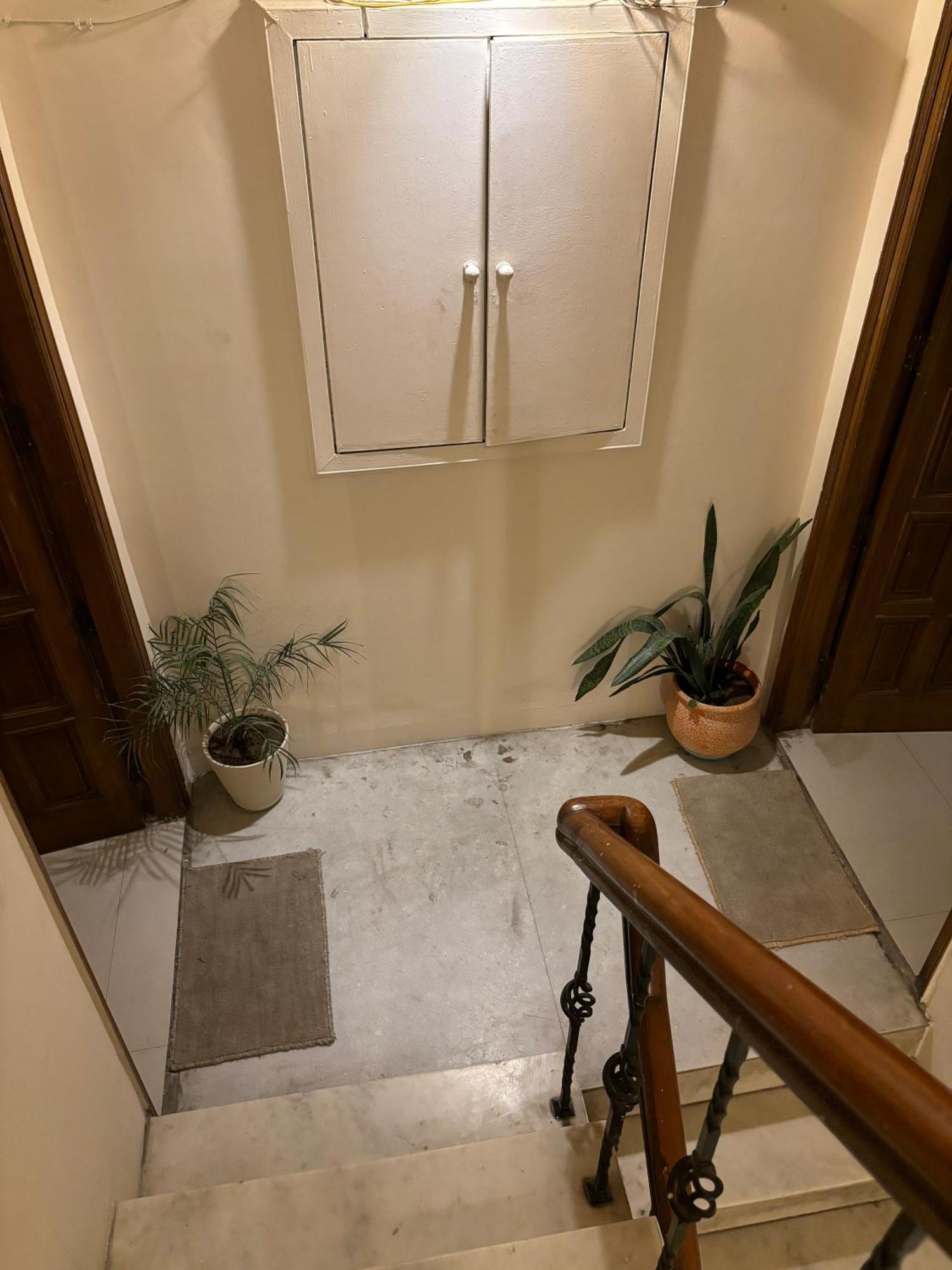 Atharva'S Homestay By Goaround Homes - Nehru Enclave Metro, South Delhi New Delhi Extérieur photo