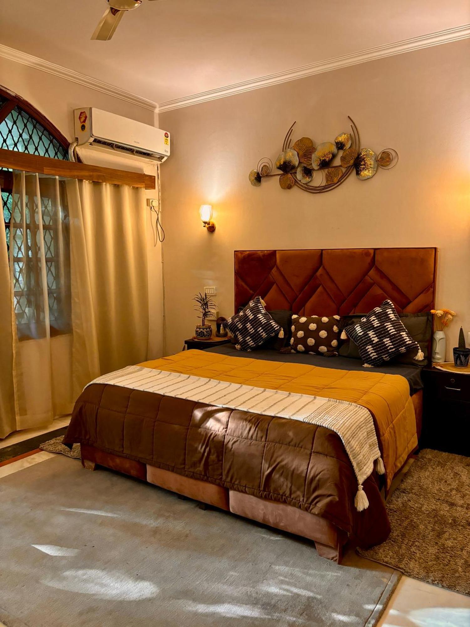 Atharva'S Homestay By Goaround Homes - Nehru Enclave Metro, South Delhi New Delhi Extérieur photo