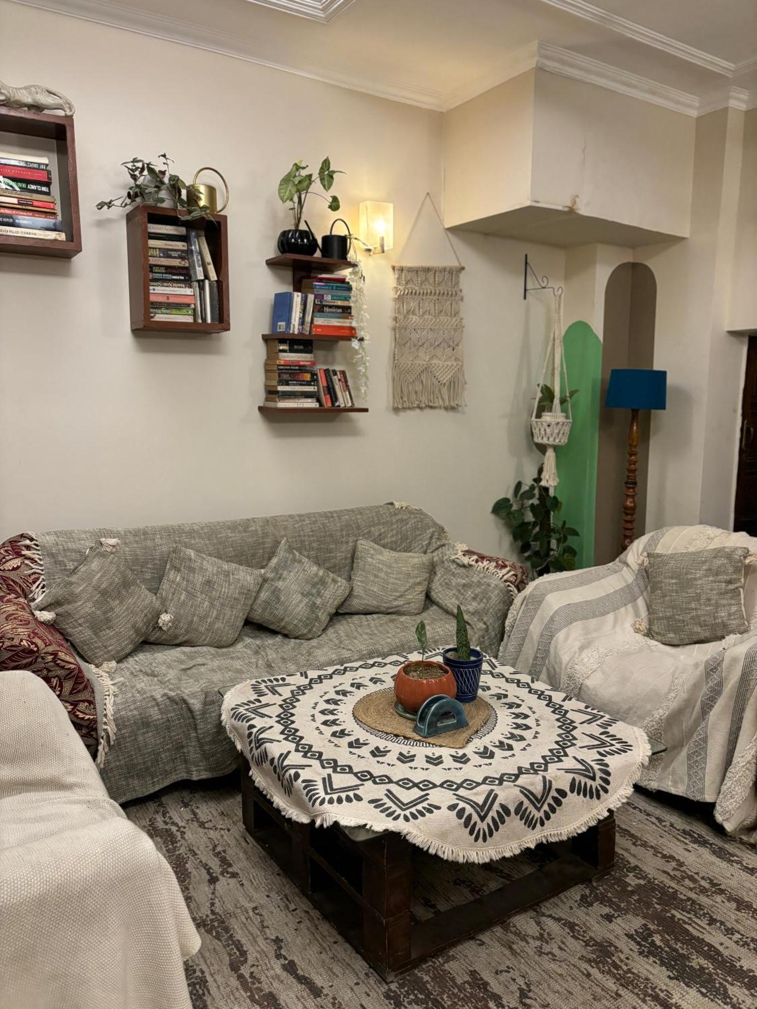 Atharva'S Homestay By Goaround Homes - Nehru Enclave Metro, South Delhi New Delhi Extérieur photo